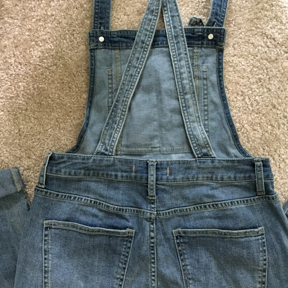 FREE PEOPLE WASHED DENIM OVERALL - Picture 4 of 8